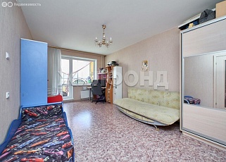 2-комнатная квартира: Новосибирск, Междуреченская улица, 3/1 (60м2)